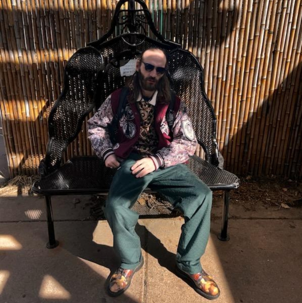 Meet your Posher, Ethan